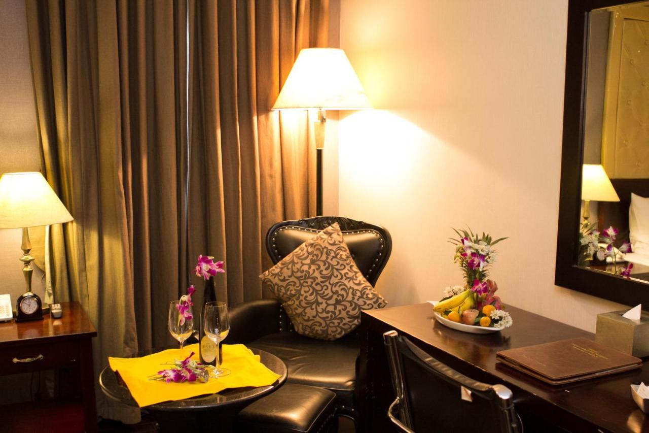 Medallion Hanoi Hotel Exterior photo